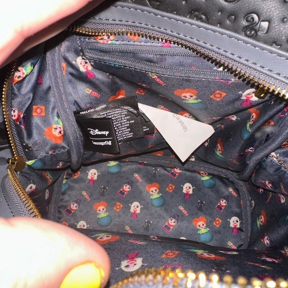 Hocus pocus - Picture 4 of 5